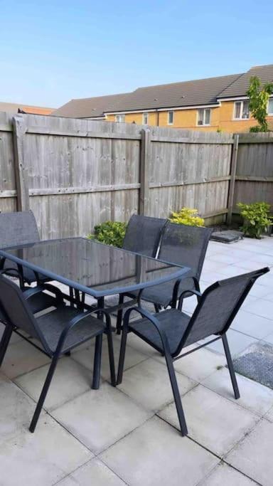 3 Stories, 5 Bedroom House In Prime Location With Balcony And Shared Garden 리버풀 외부 사진